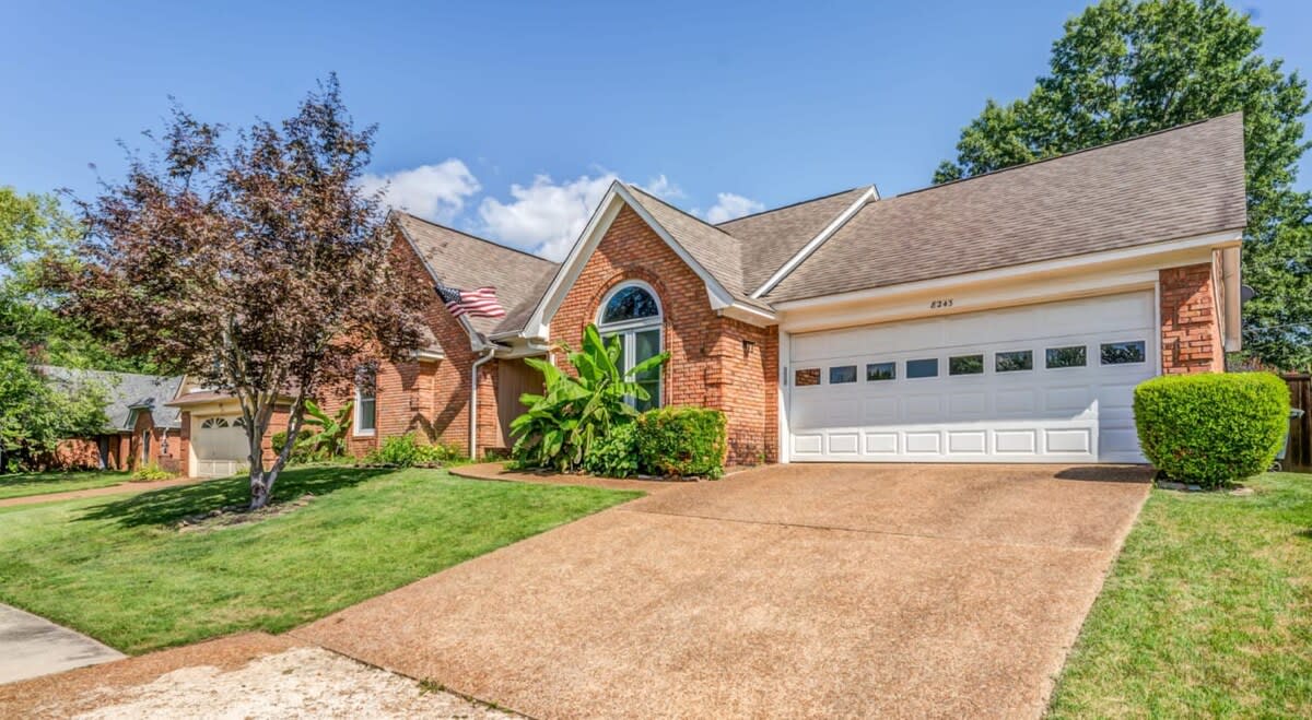 Crimson Creek Stayhouse