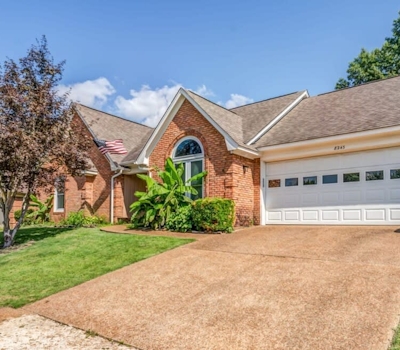 Crimson Creek Stayhouse