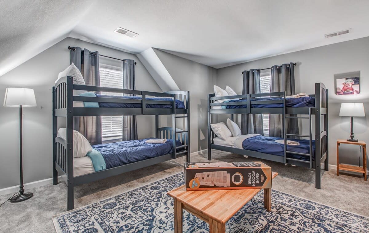 Near Downtown, Shelby Farms Park - Crievewood Cove