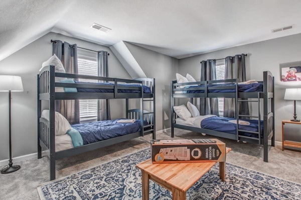 Near Downtown, Shelby Farms Park - Crievewood Cove