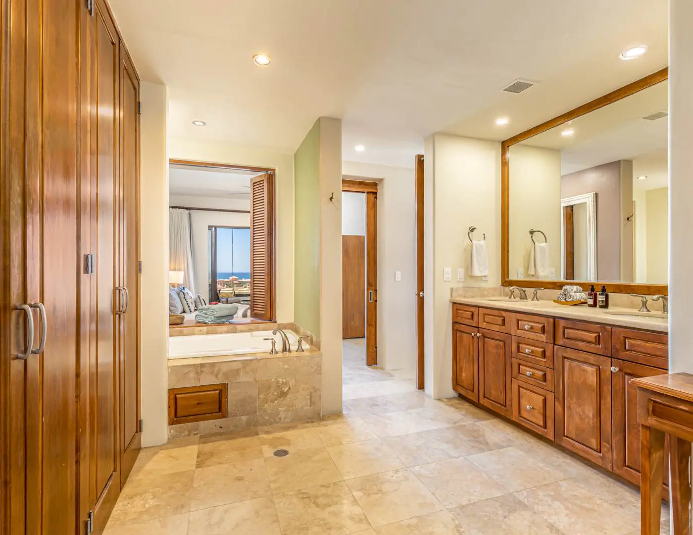 Spacious 2 BR Condo in San Jose - Pool - Tennis