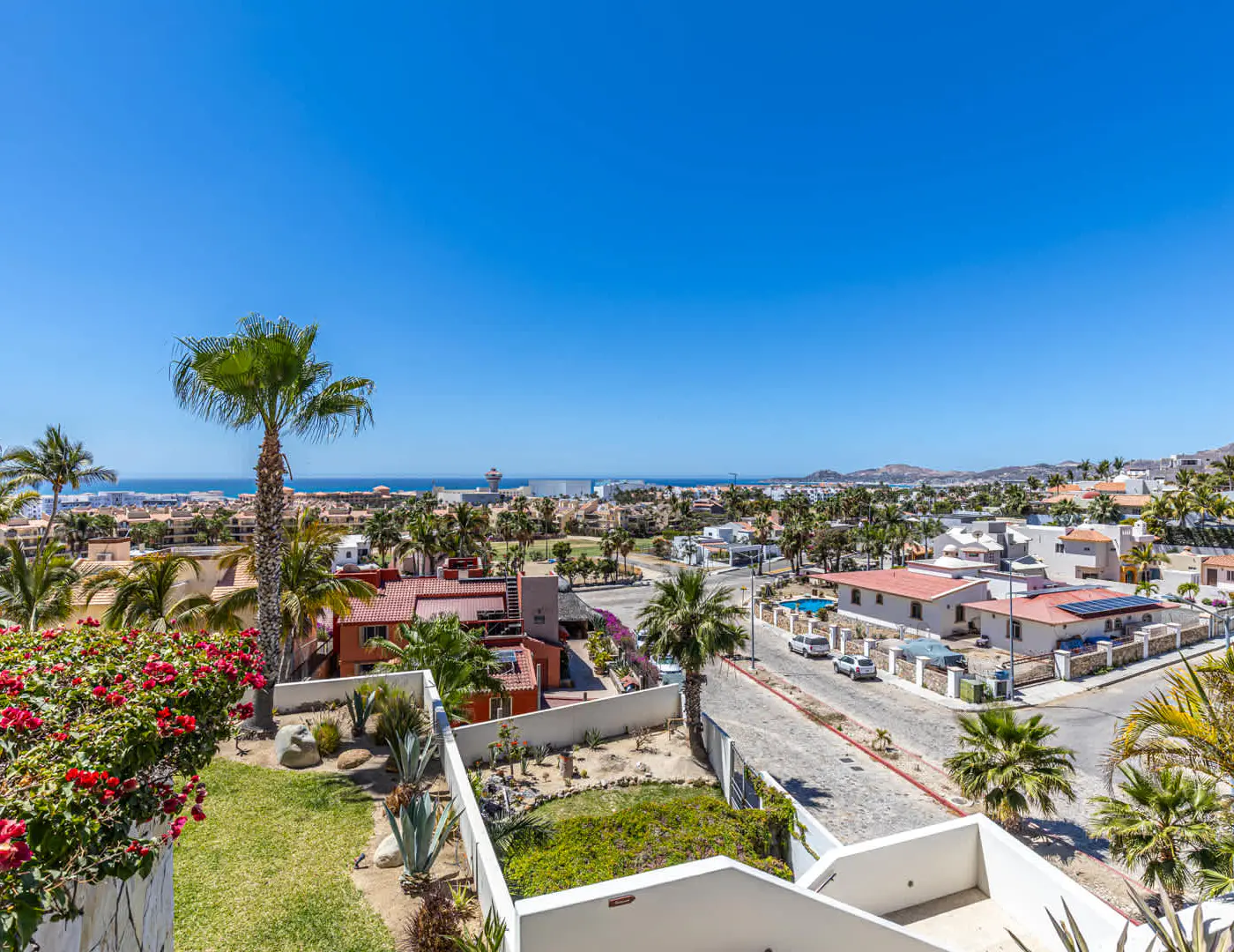 Spacious 2 BR Condo in San Jose - Pool - Tennis