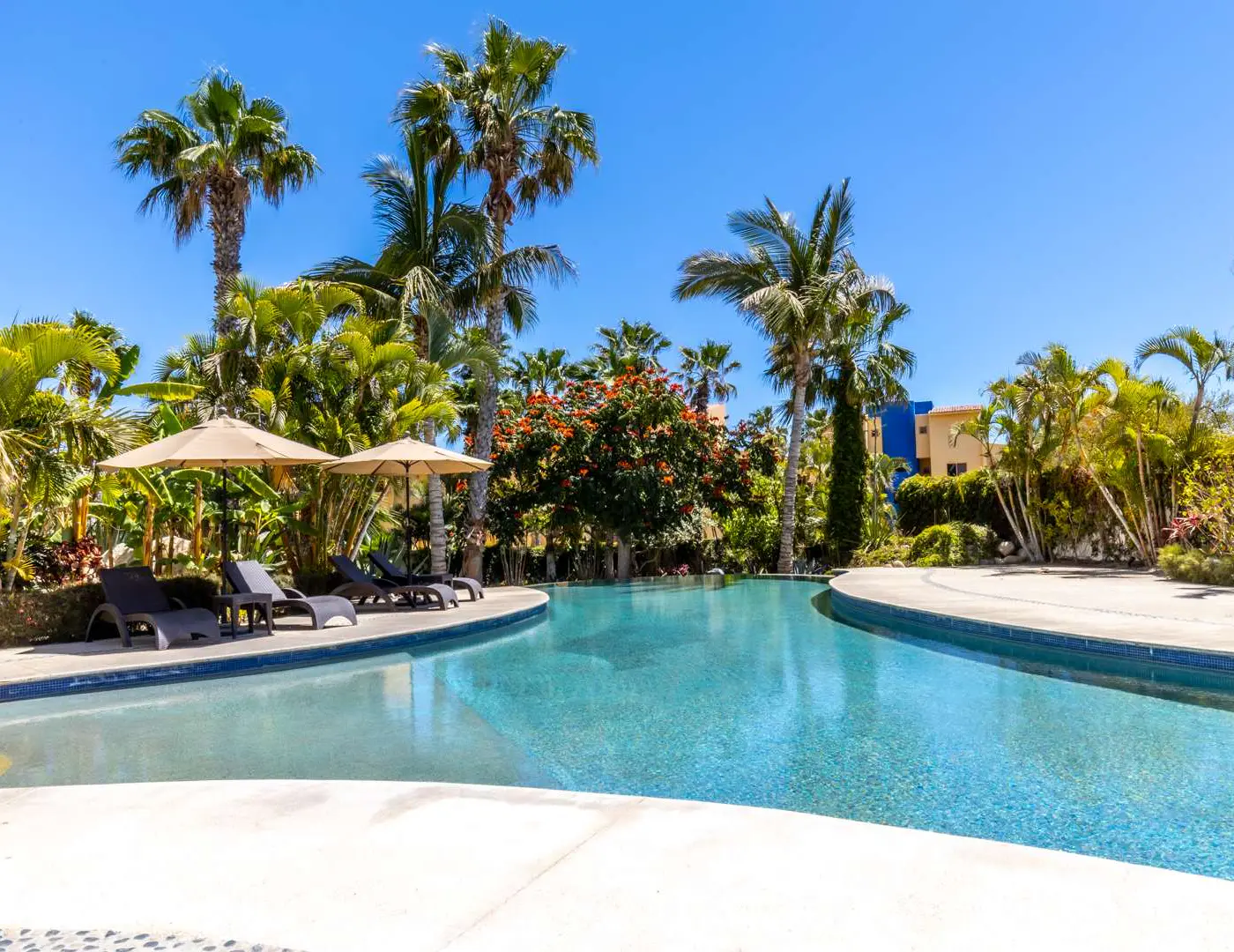 Spacious 2 BR Condo in San Jose - Pool - Tennis