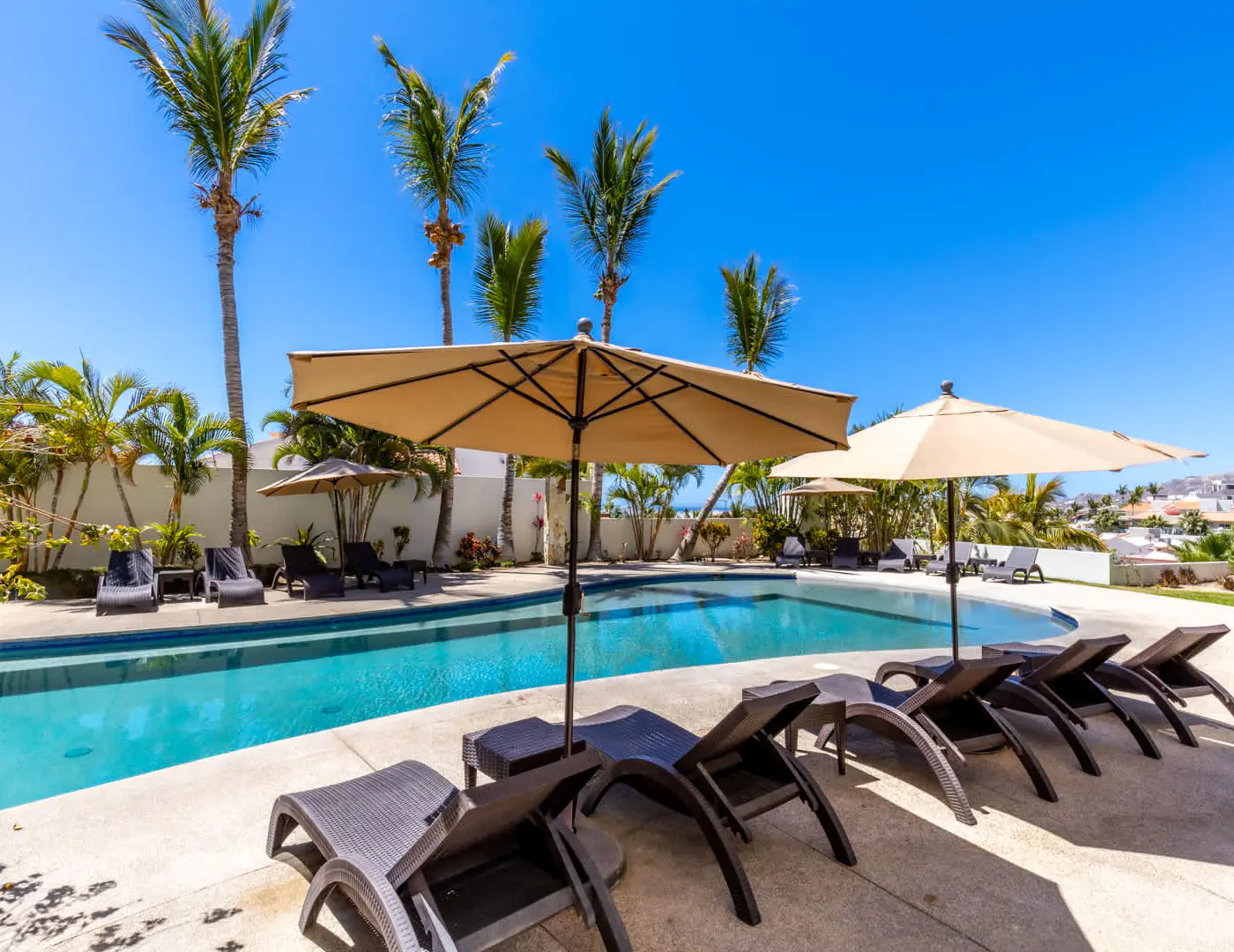 Spacious 2 BR Condo in San Jose - Pool - Tennis