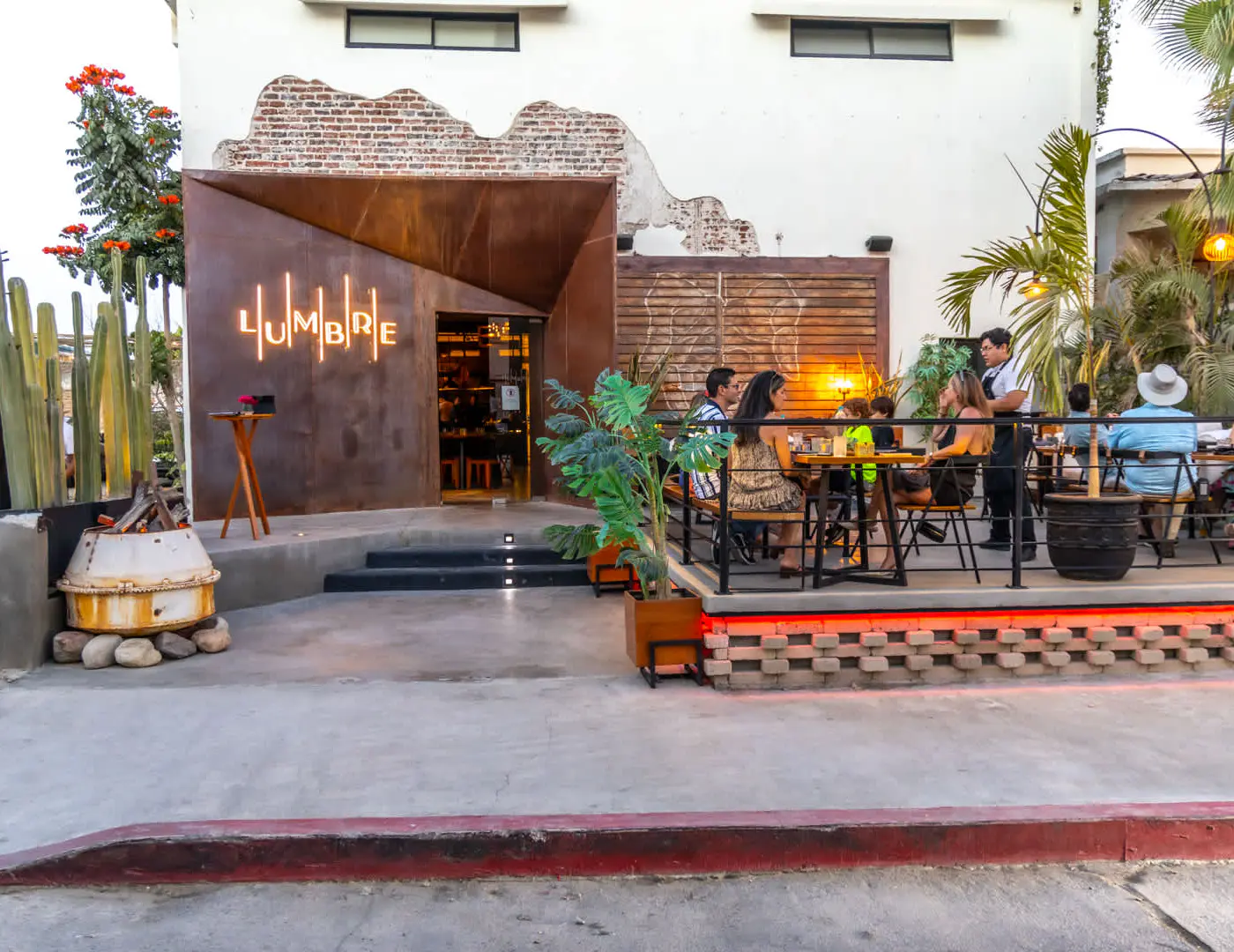 Spacious 2 BR Condo in San Jose - Pool - Tennis