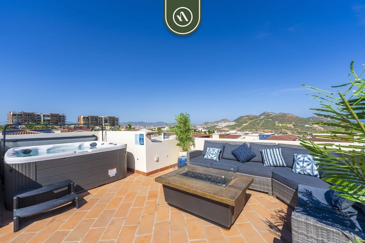 Luxury House with Ocean View