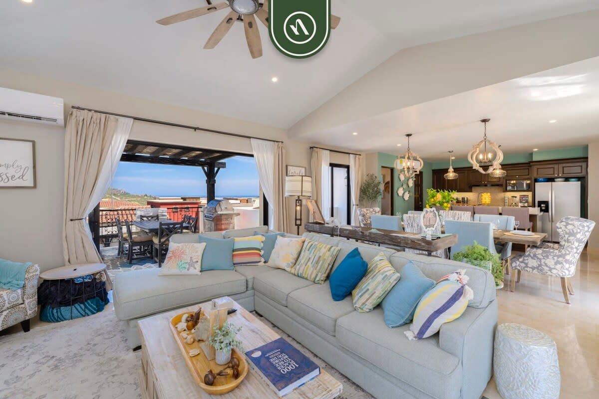 Luxury House with Ocean View