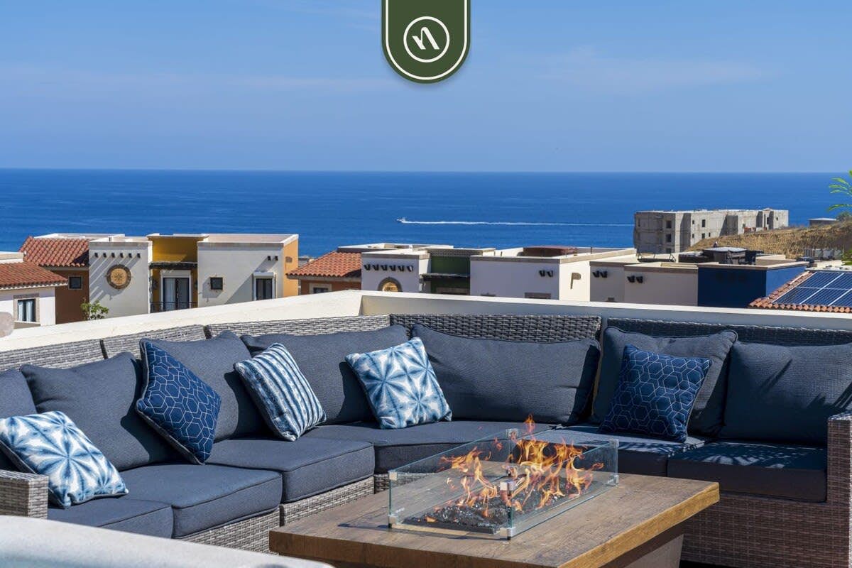 Luxury House with Ocean View