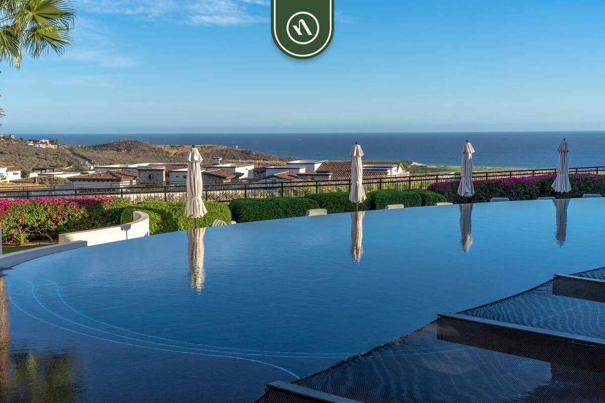 Luxury House with Ocean View