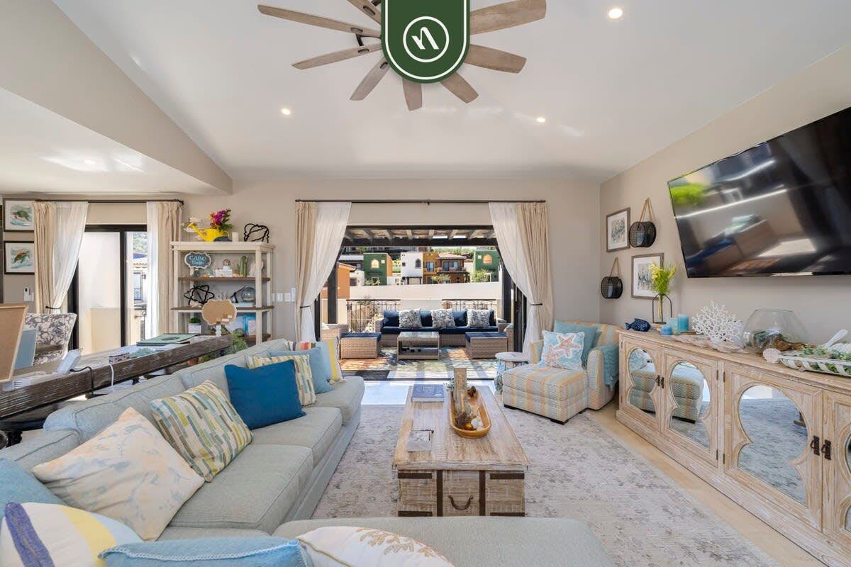 Luxury House with Ocean View