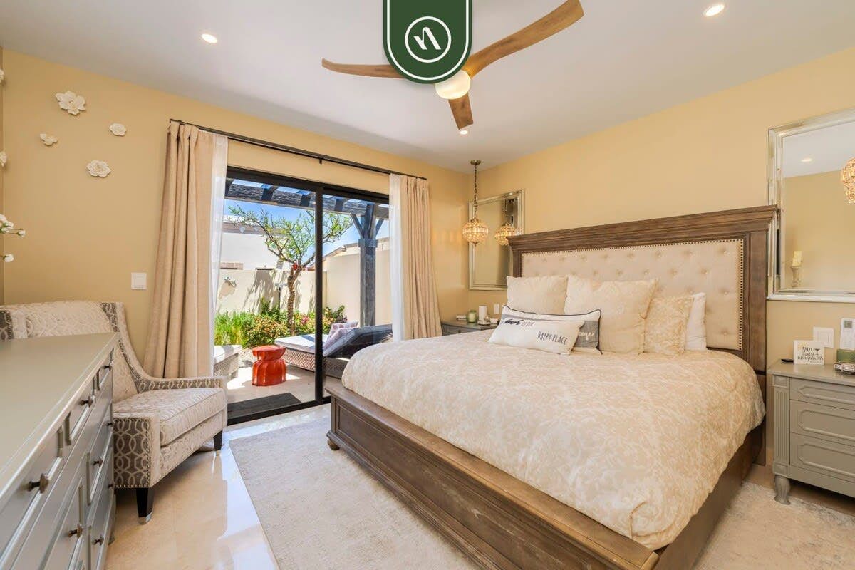 Luxury House with Ocean View