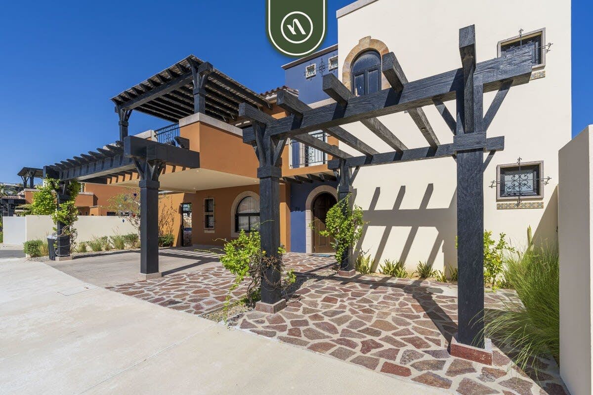 Luxury House with Ocean View