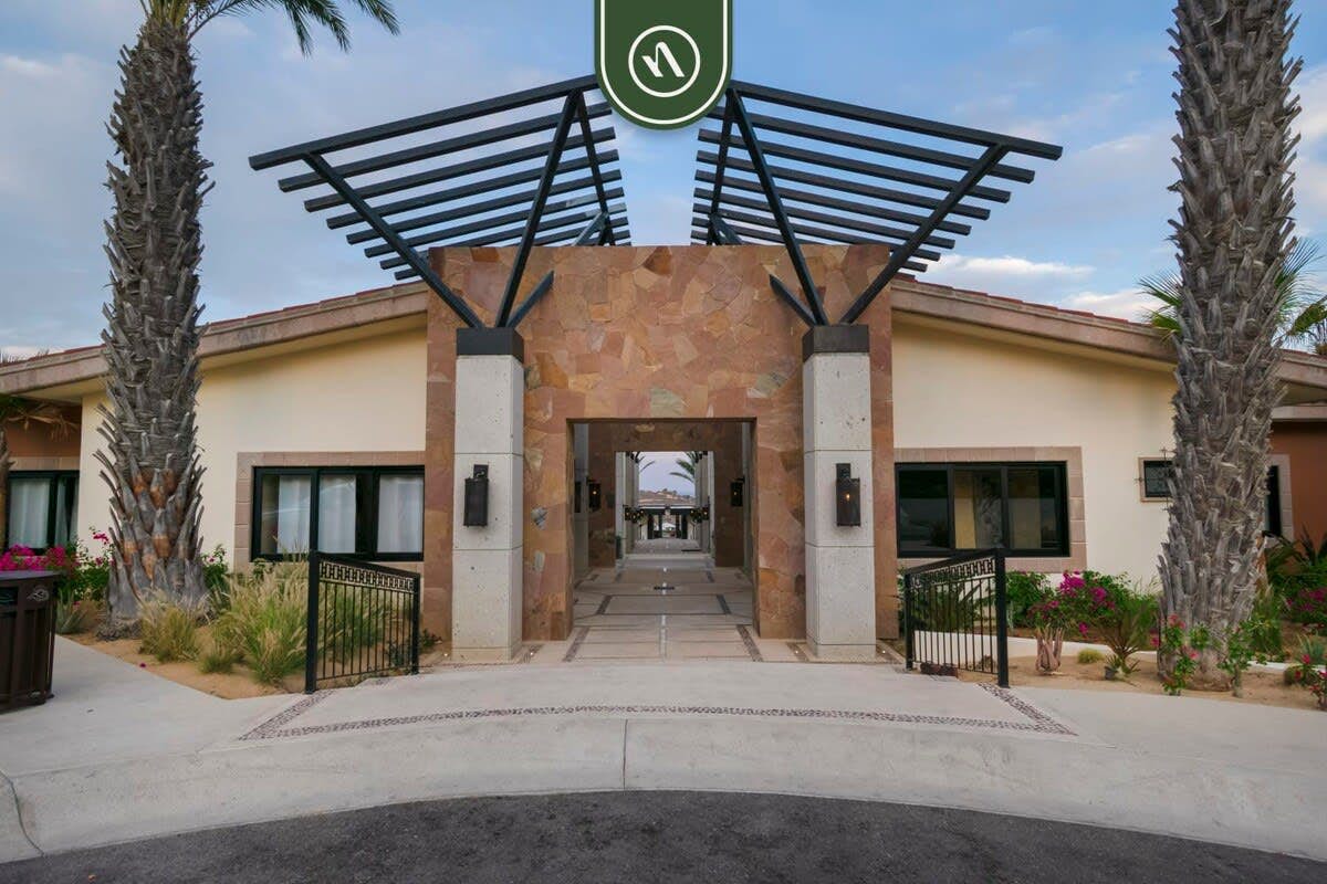 Luxury House with Ocean View