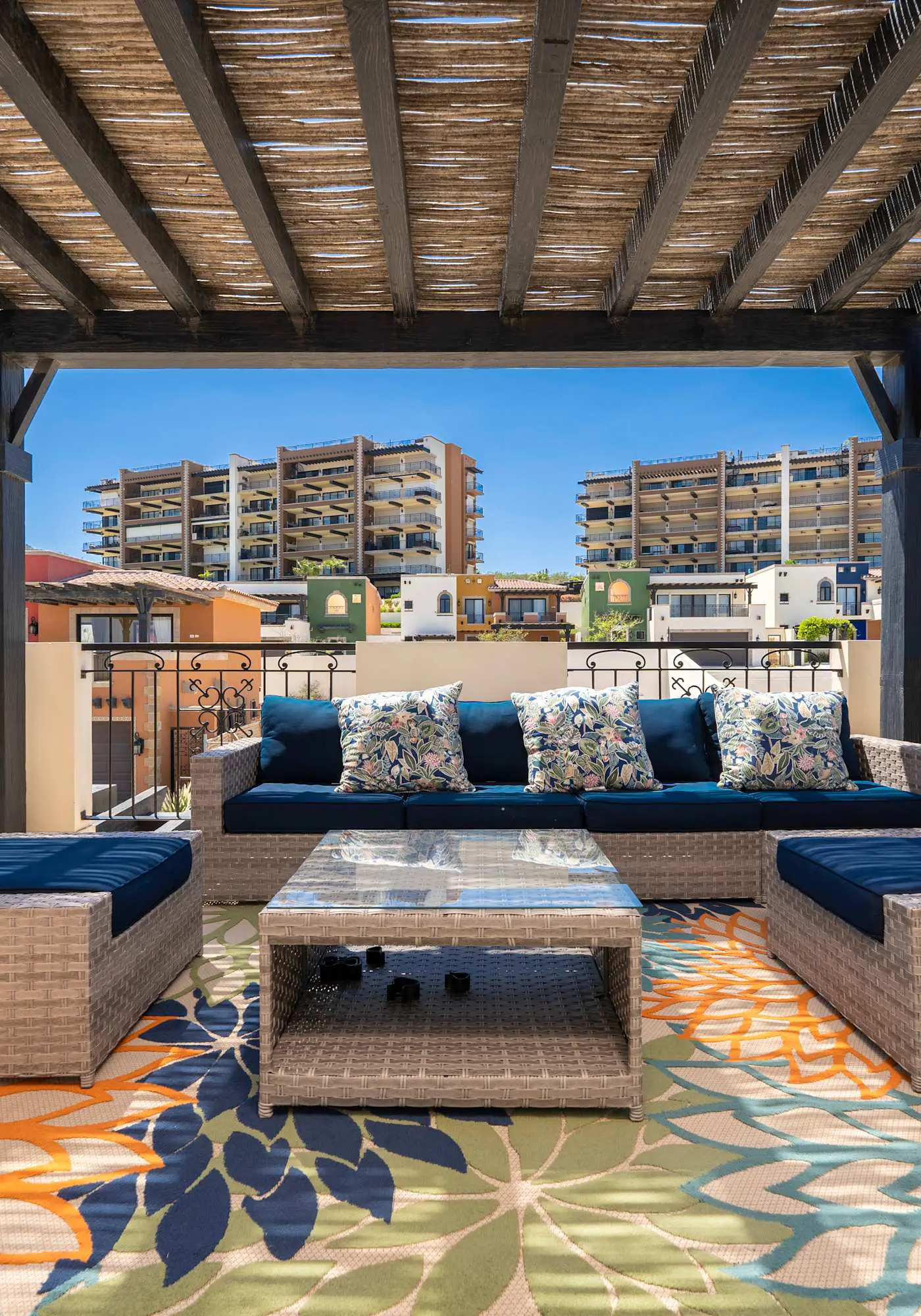 Luxury House. Ocean View Roof Top. Private jacuzzi