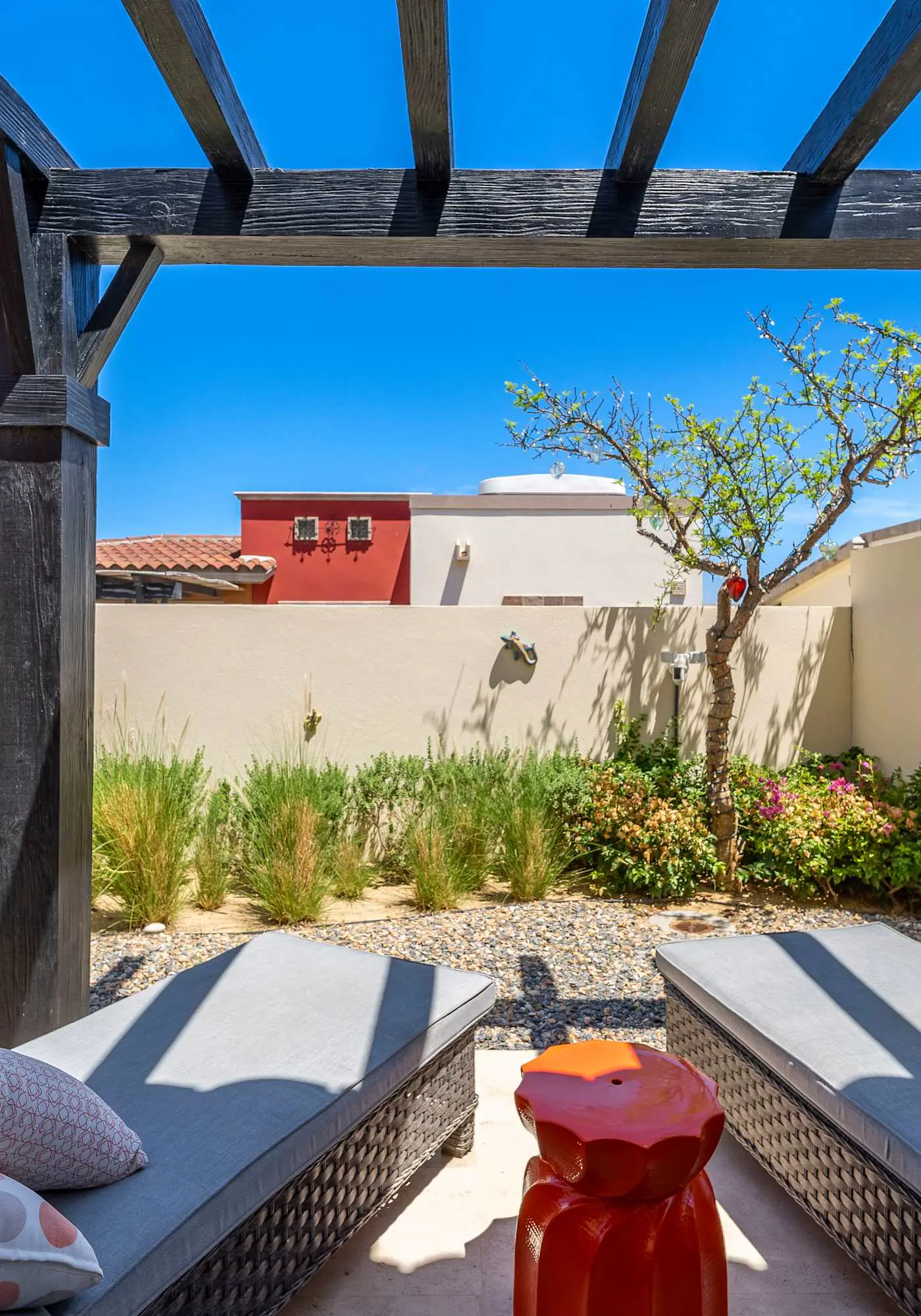Luxury House. Ocean View Roof Top. Private jacuzzi