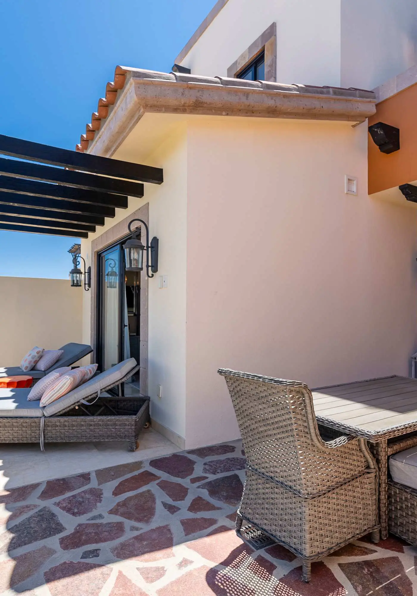 Luxury House. Ocean View Roof Top. Private jacuzzi