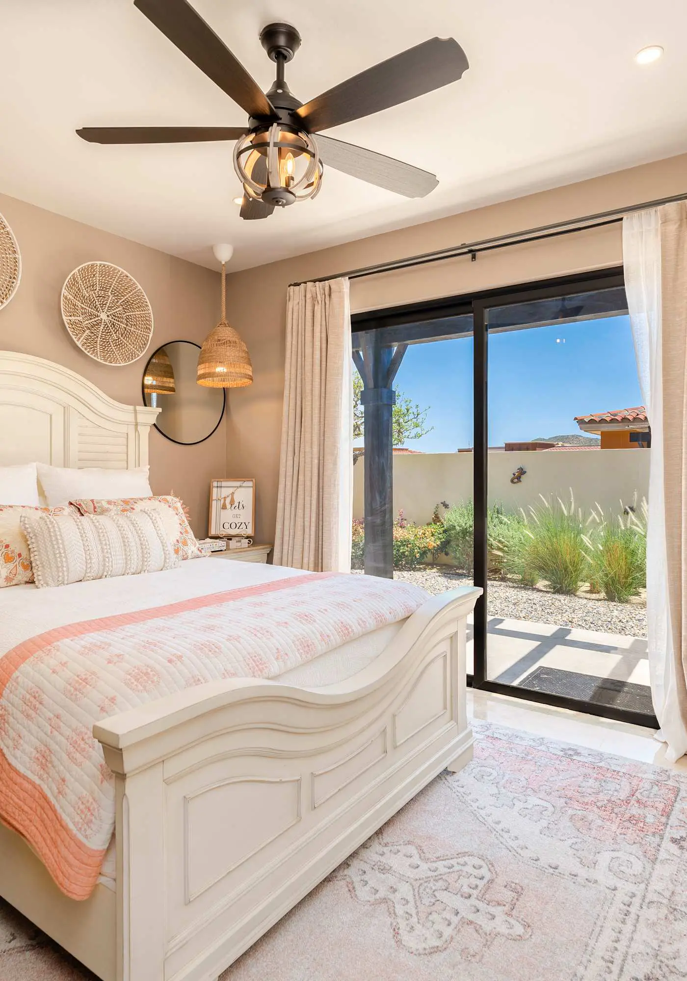 Luxury House. Ocean View Roof Top. Private jacuzzi