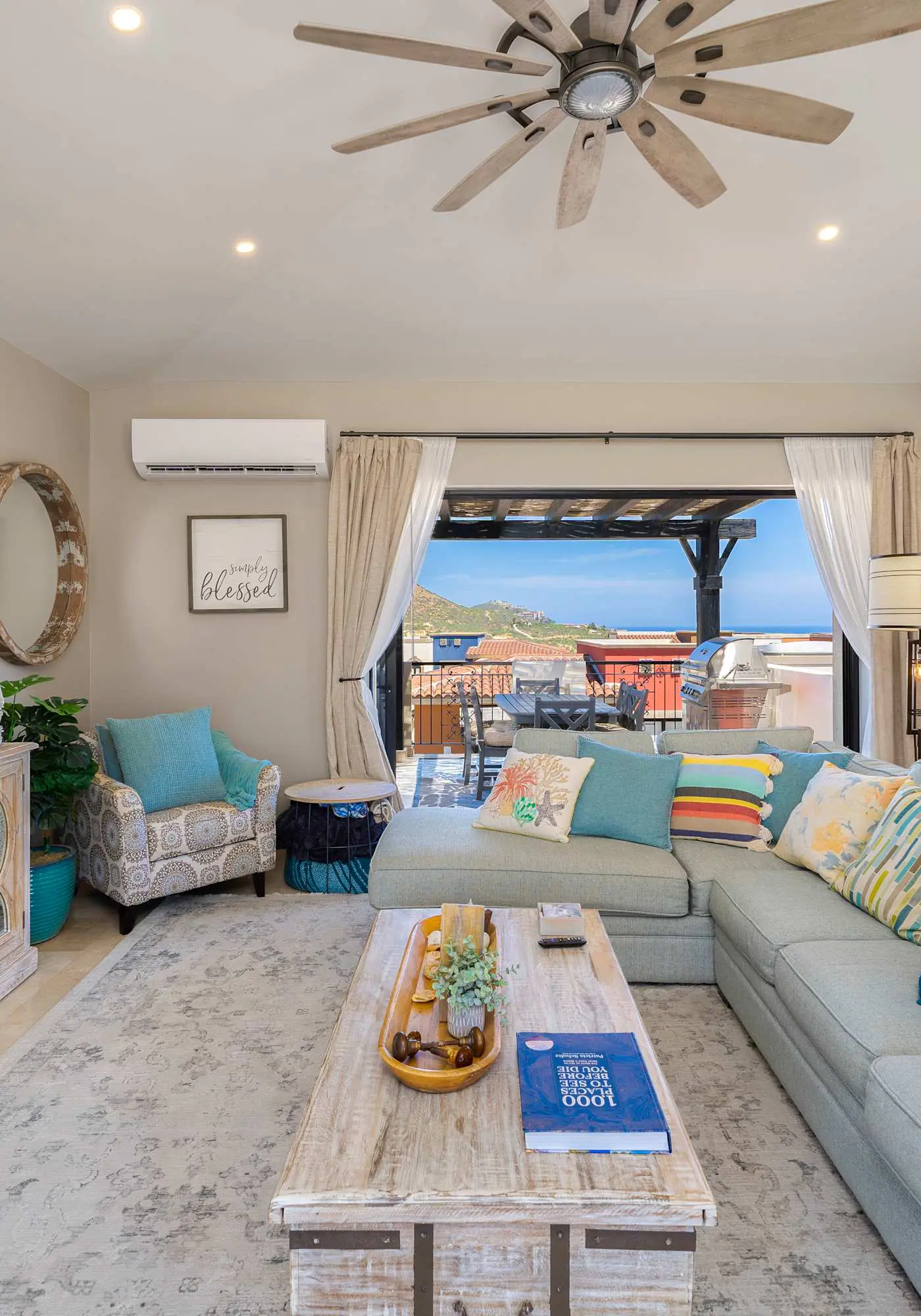 Luxury House. Ocean View Roof Top. Private jacuzzi