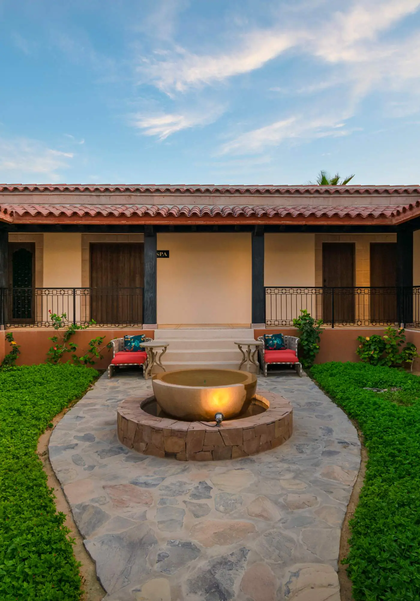 Luxury House. Ocean View Roof Top. Private jacuzzi