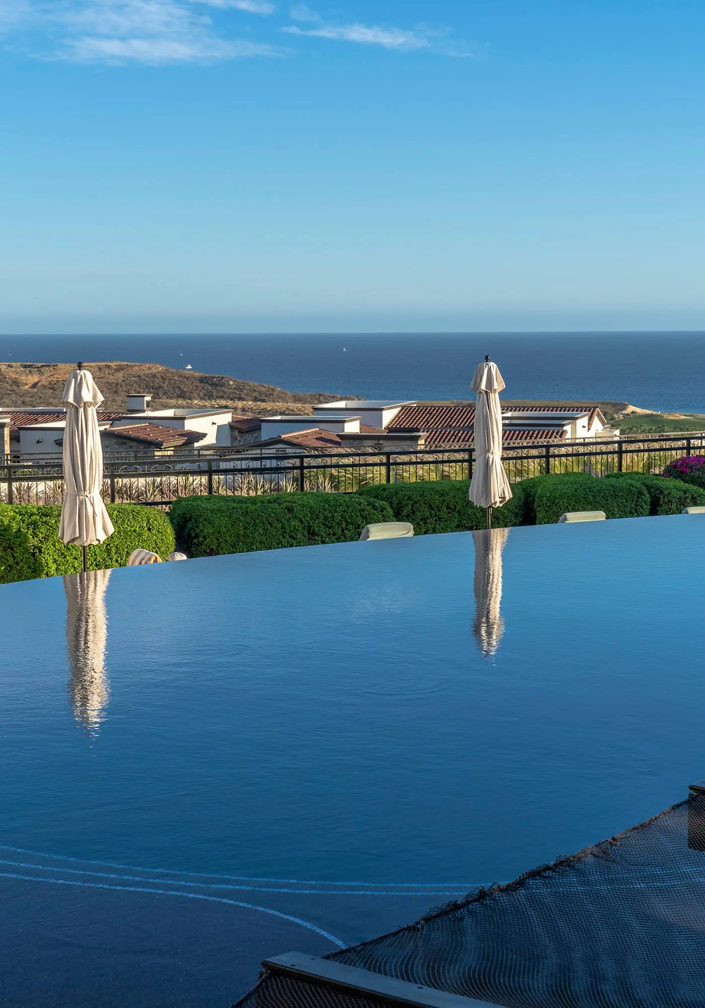 Luxury House. Ocean View Roof Top. Private jacuzzi