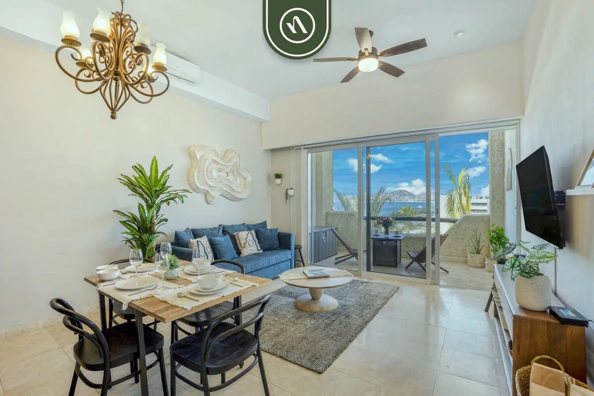 Beachfront Condo with Amazing View to the Sea