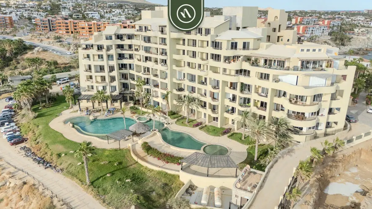 Beachfront Condo with Amazing View to the Sea