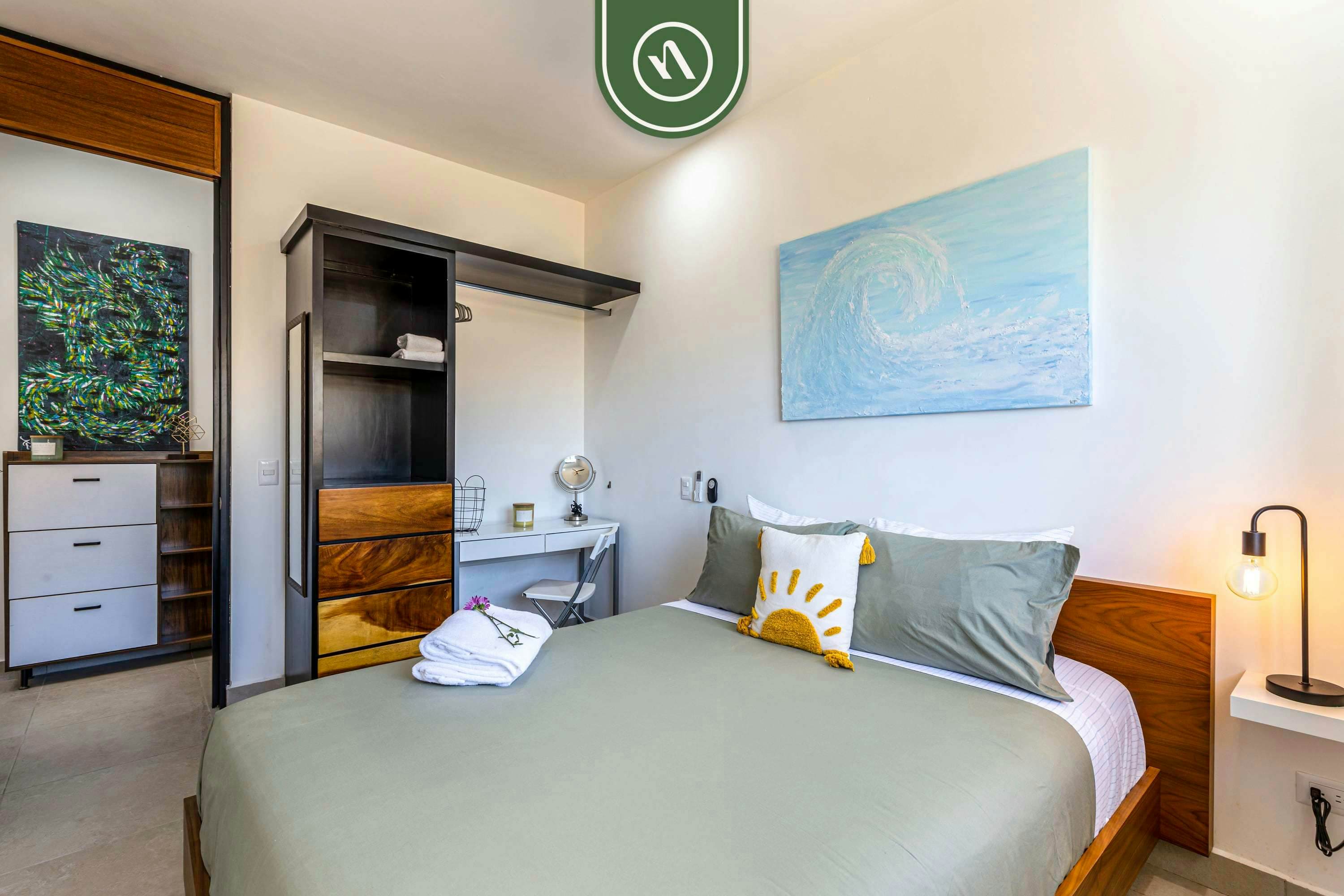 Amazing 2BR Condo with Rooftop pool - BBQ