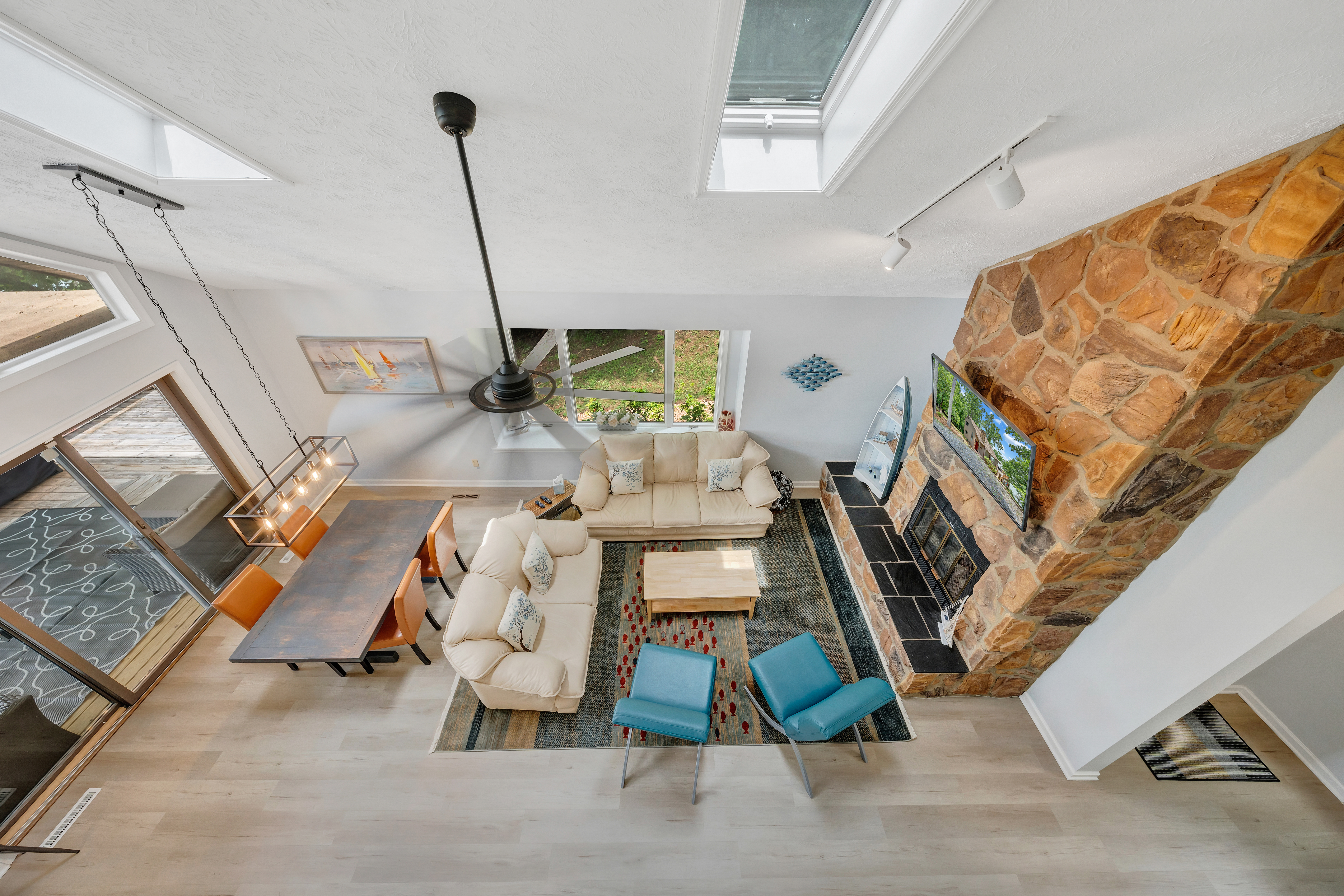 Sundance - Lakefront w/ Private Dock