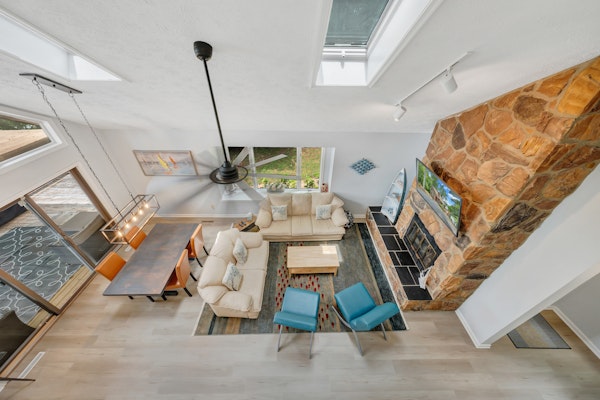 Sundance - Lakefront w/ Private Dock