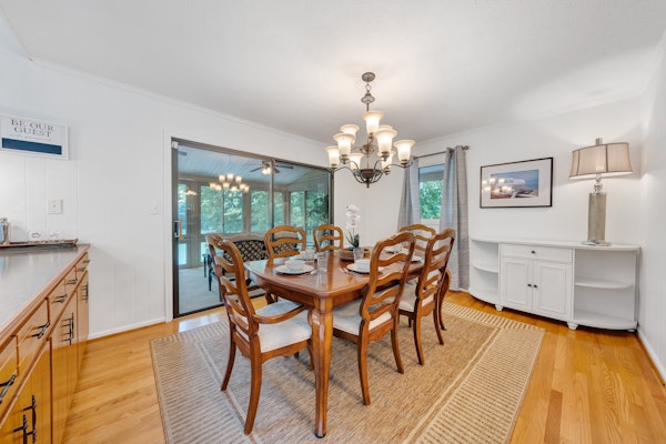 Emerald Shores - Lakefront, Private Dock & Fire Pit