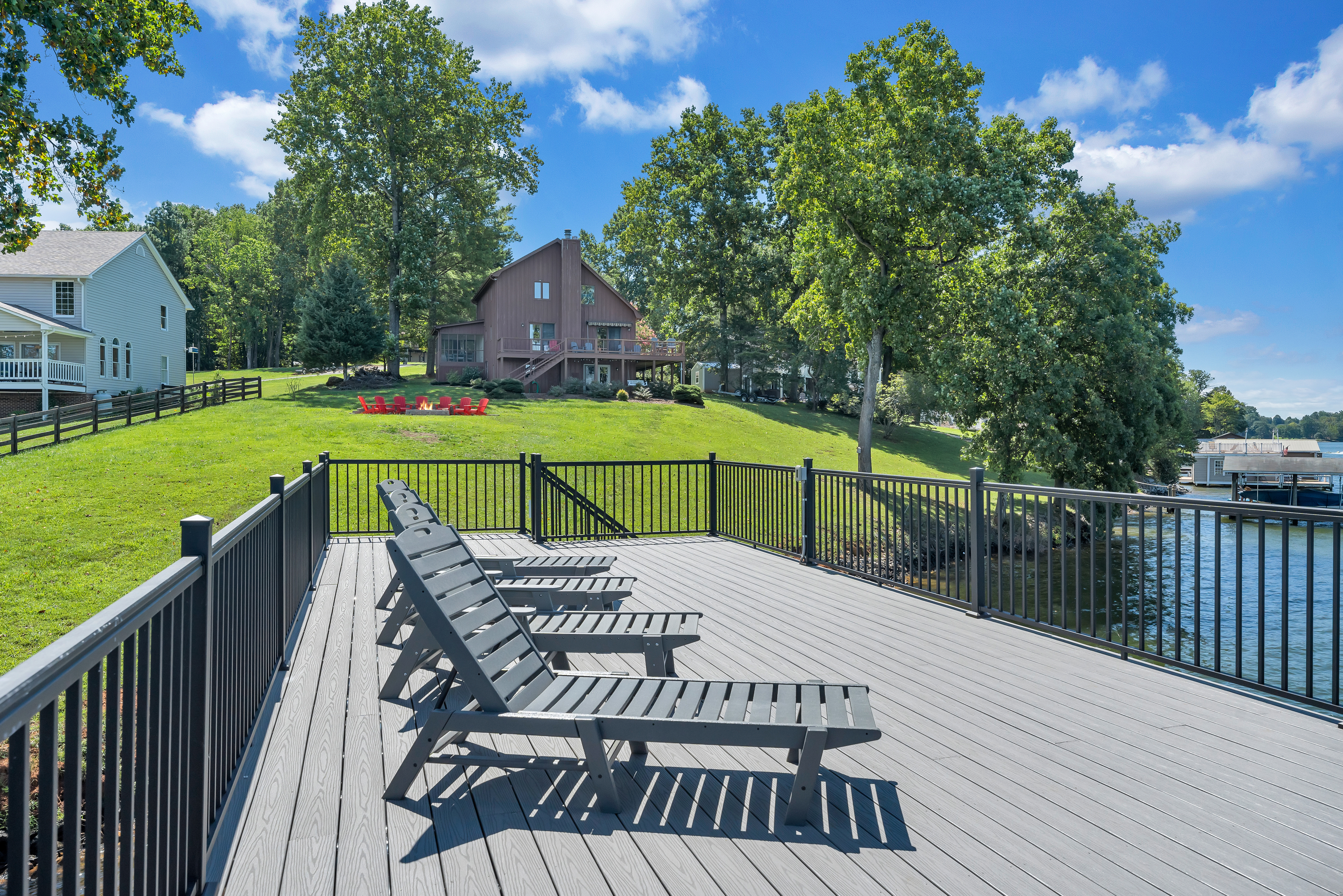 LAKE Pine Knob Point