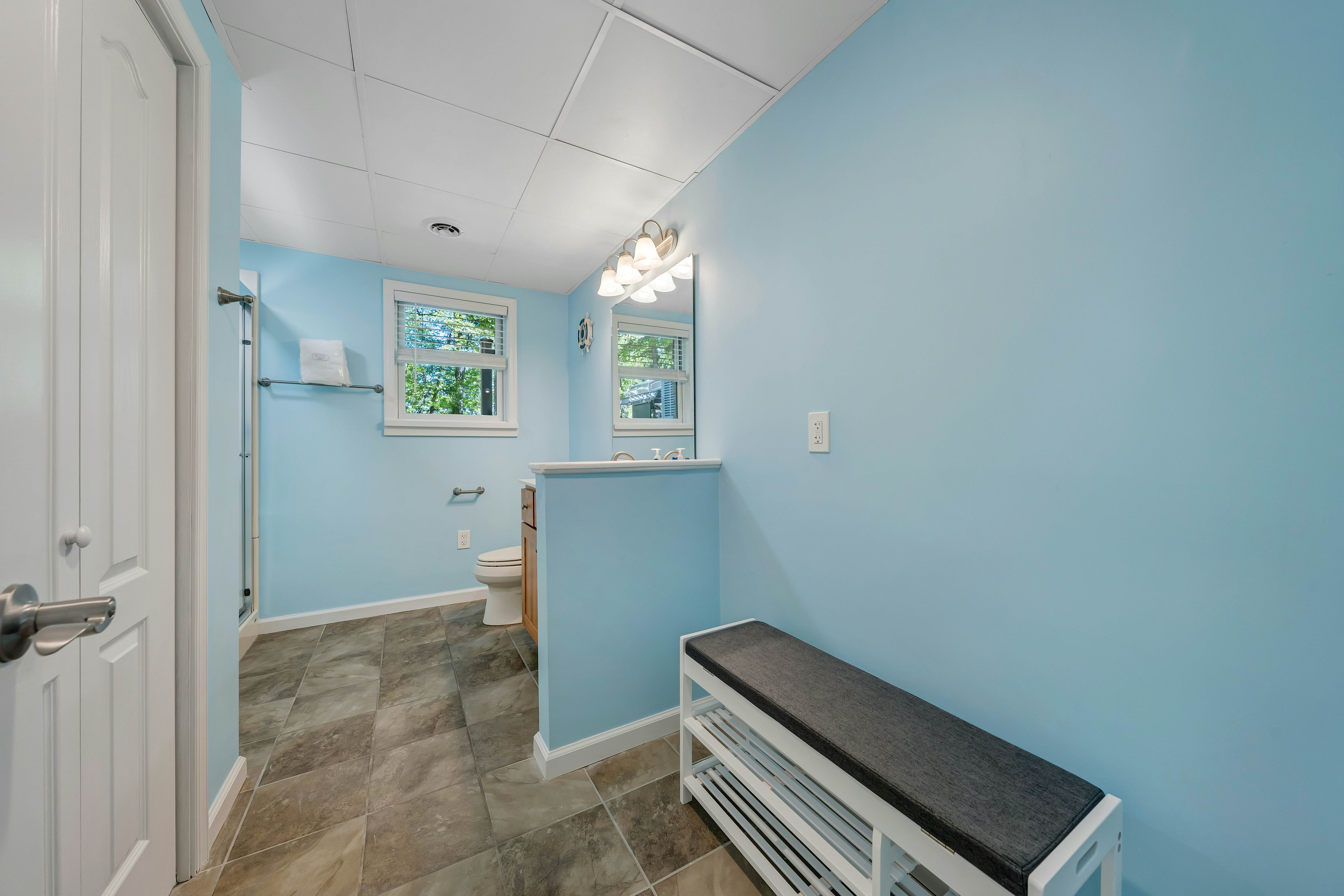 LAKE Sunrise Retreat