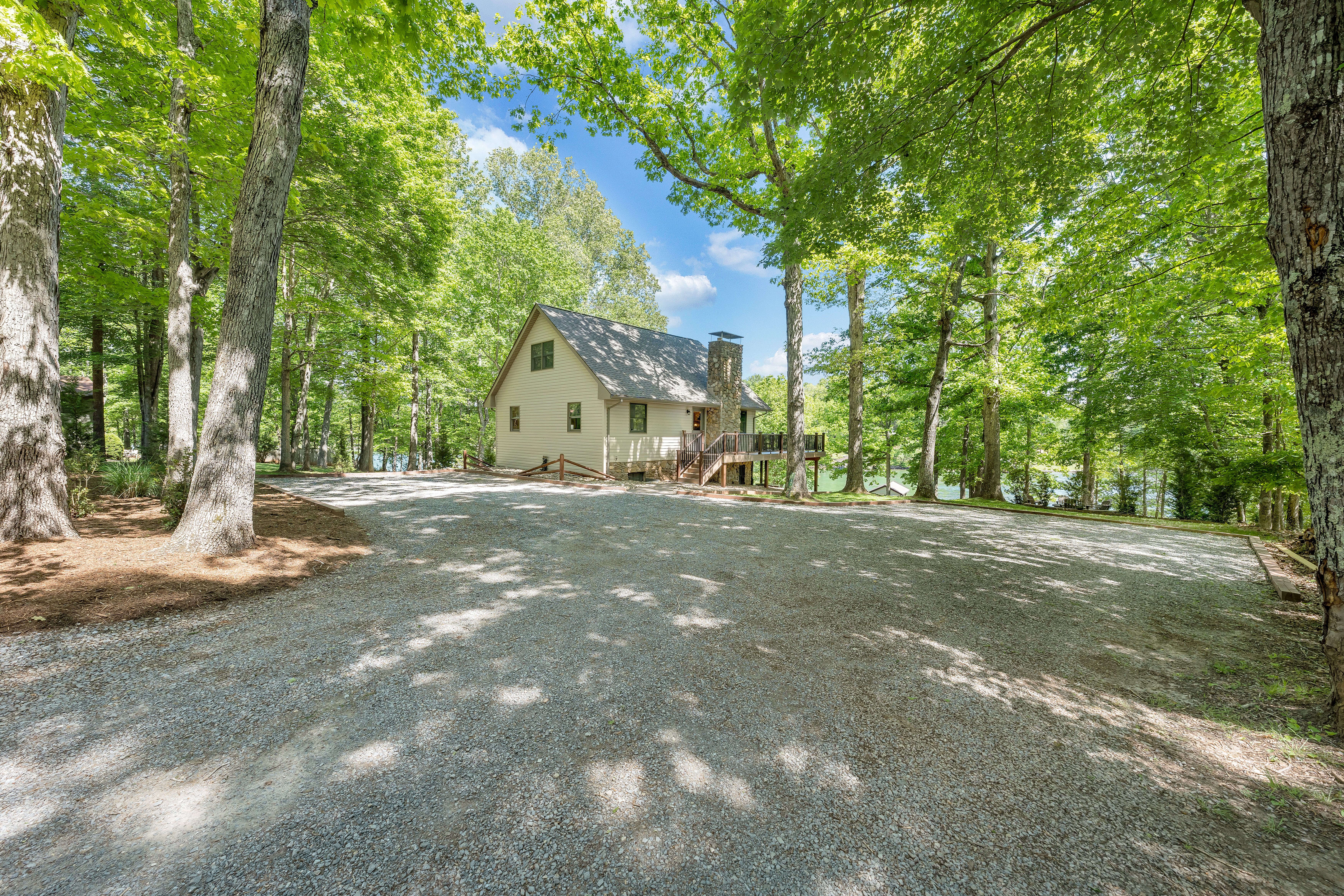 Sunrise Retreat - Sleeps 12, Lakefront Home with Hot Tub