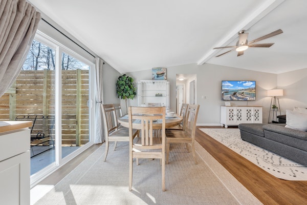 Lake Starboard - Lakefront w/ Private Dock & Fire Pit