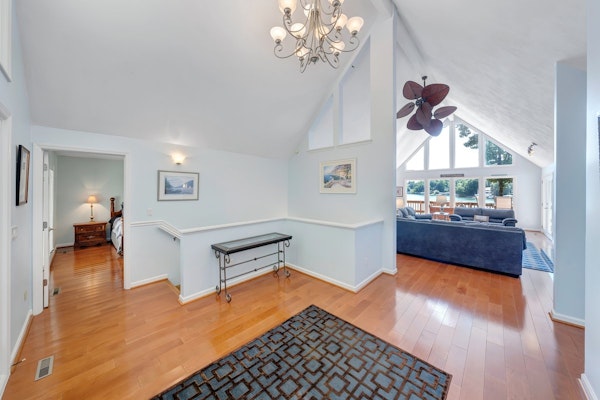 Pappy's Place - Lakefront home with private dock