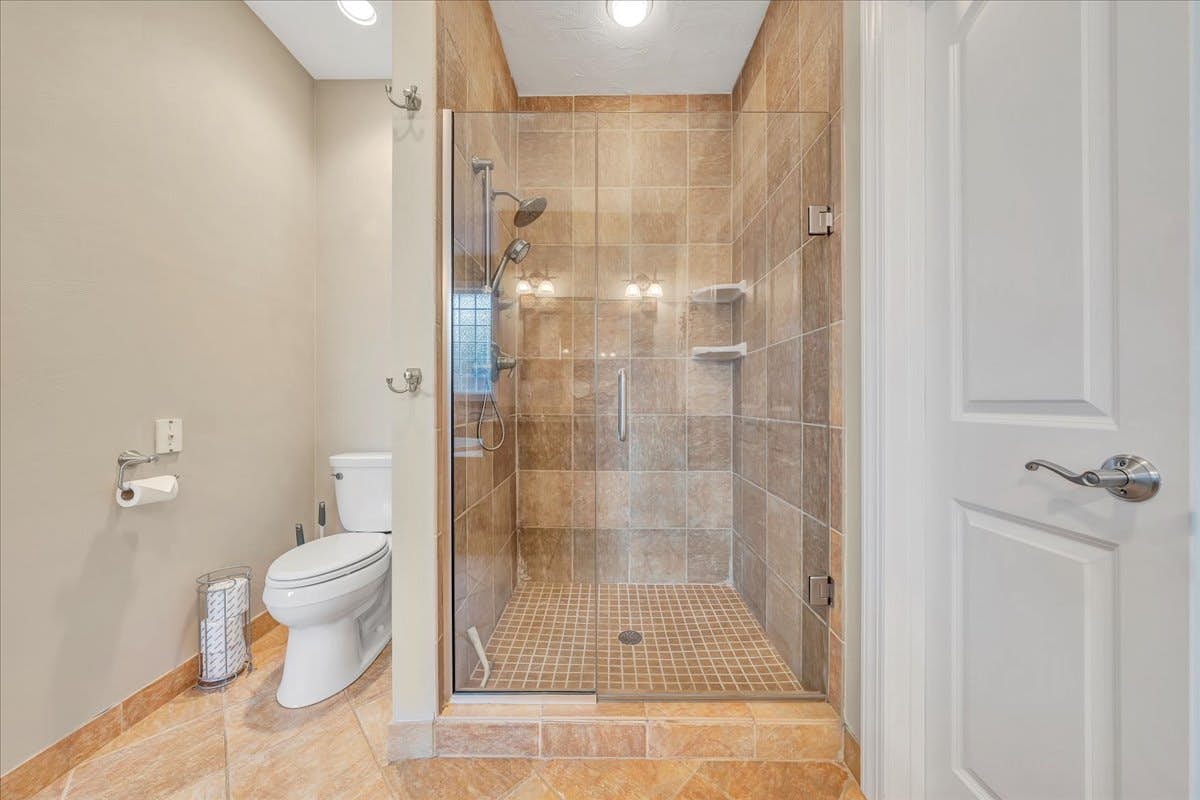 LAKE Great Escape on Smith Mountain Lake