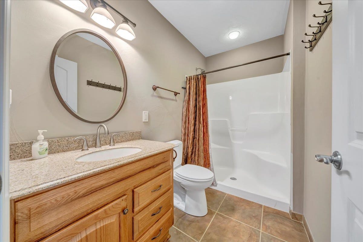 LAKE Great Escape on Smith Mountain Lake