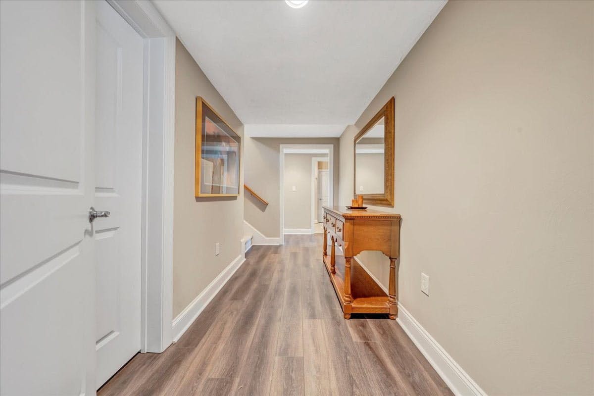 LAKE Great Escape on Smith Mountain Lake