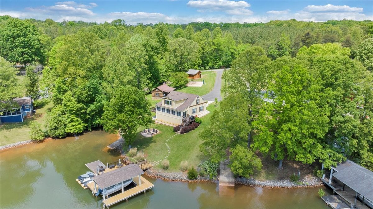 Cape Cottage - Private dock & Fire Pit,