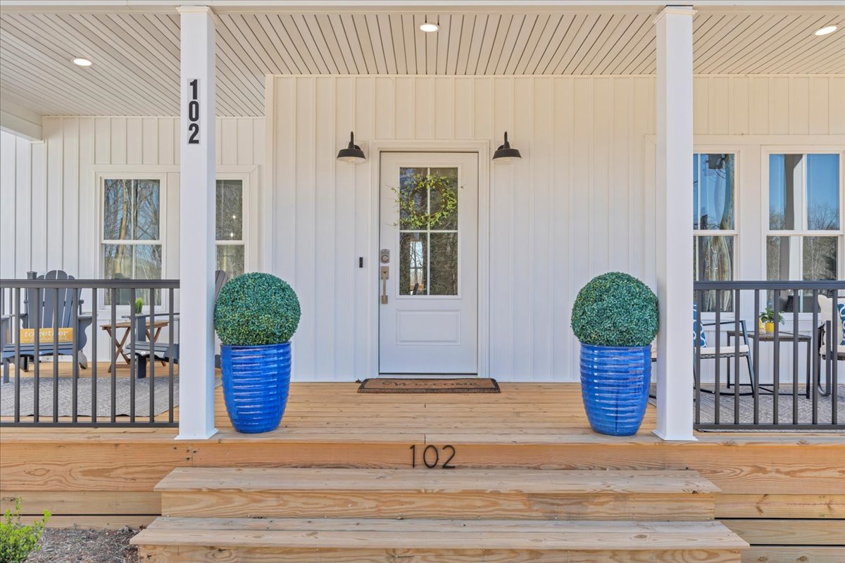 Lake Twin Cove - New!