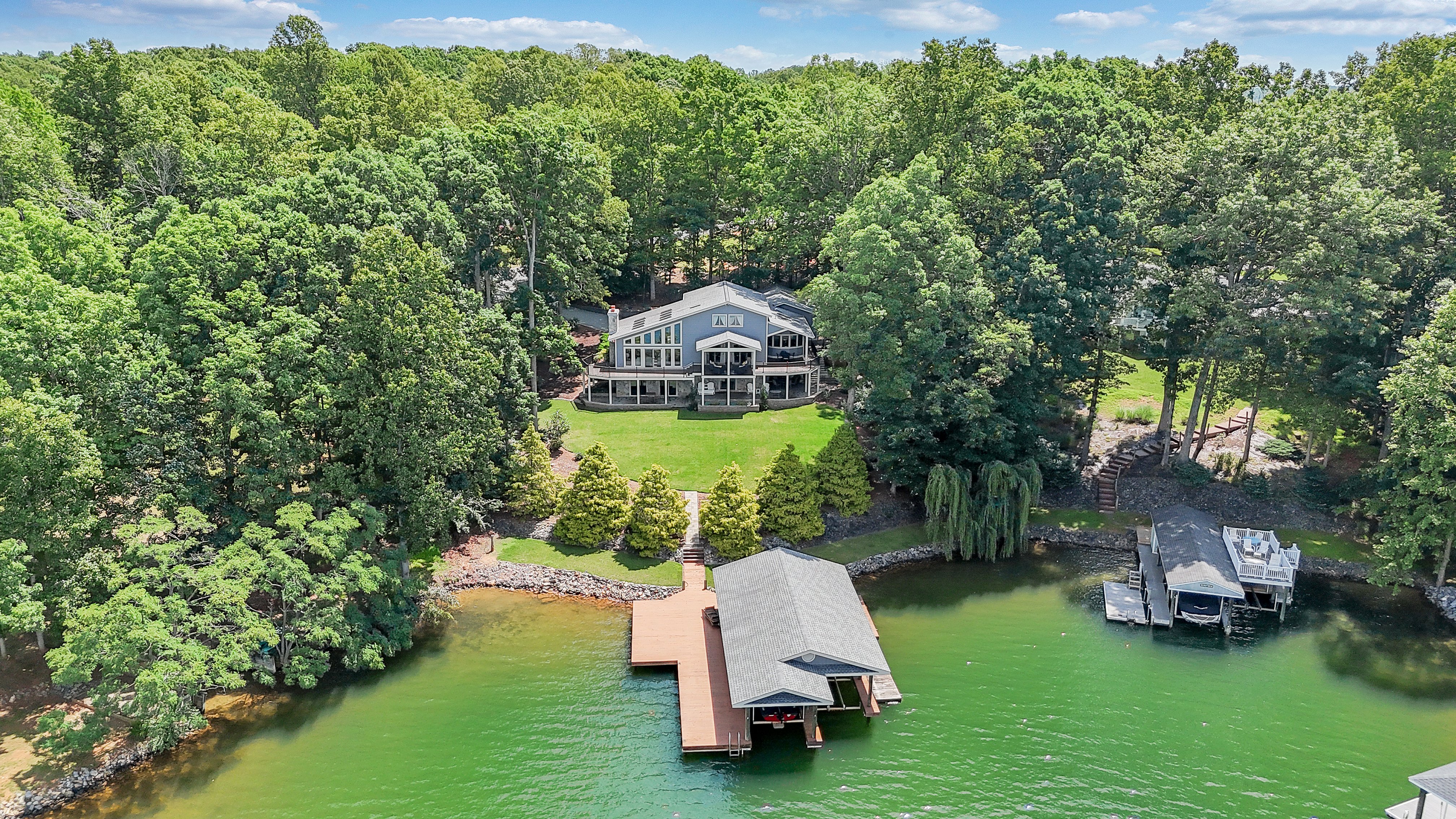 Private Lakefront Oasis - 5 Bedroom, Private Dock, & Firepit