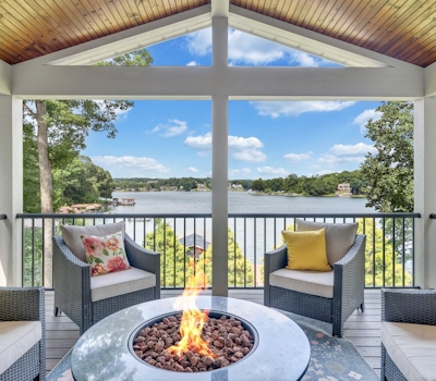 Private Lakefront Oasis - 5 Bedroom