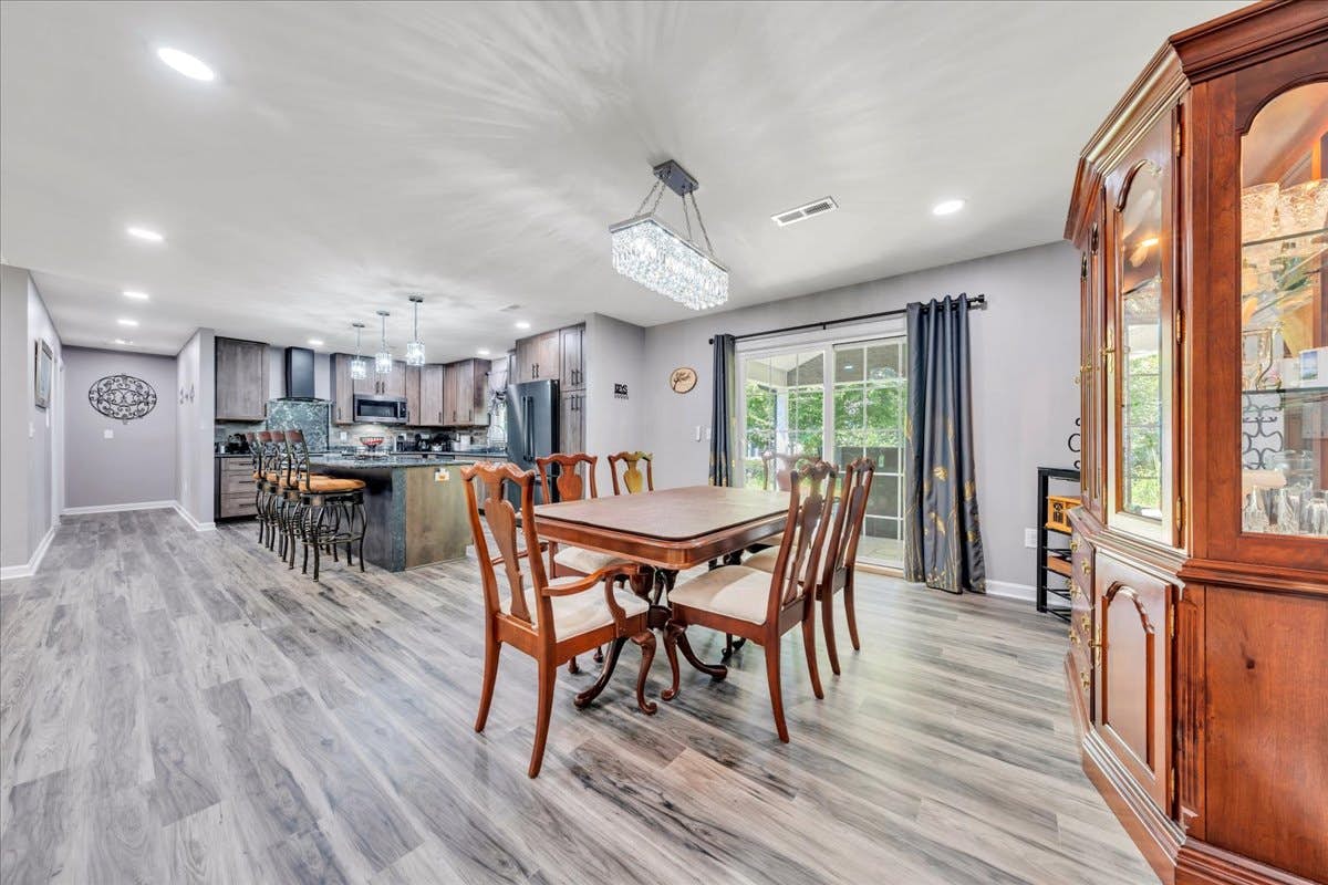 Lakeview Village East