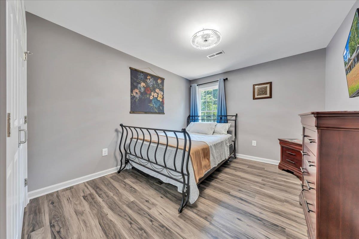 Lakeview Village East