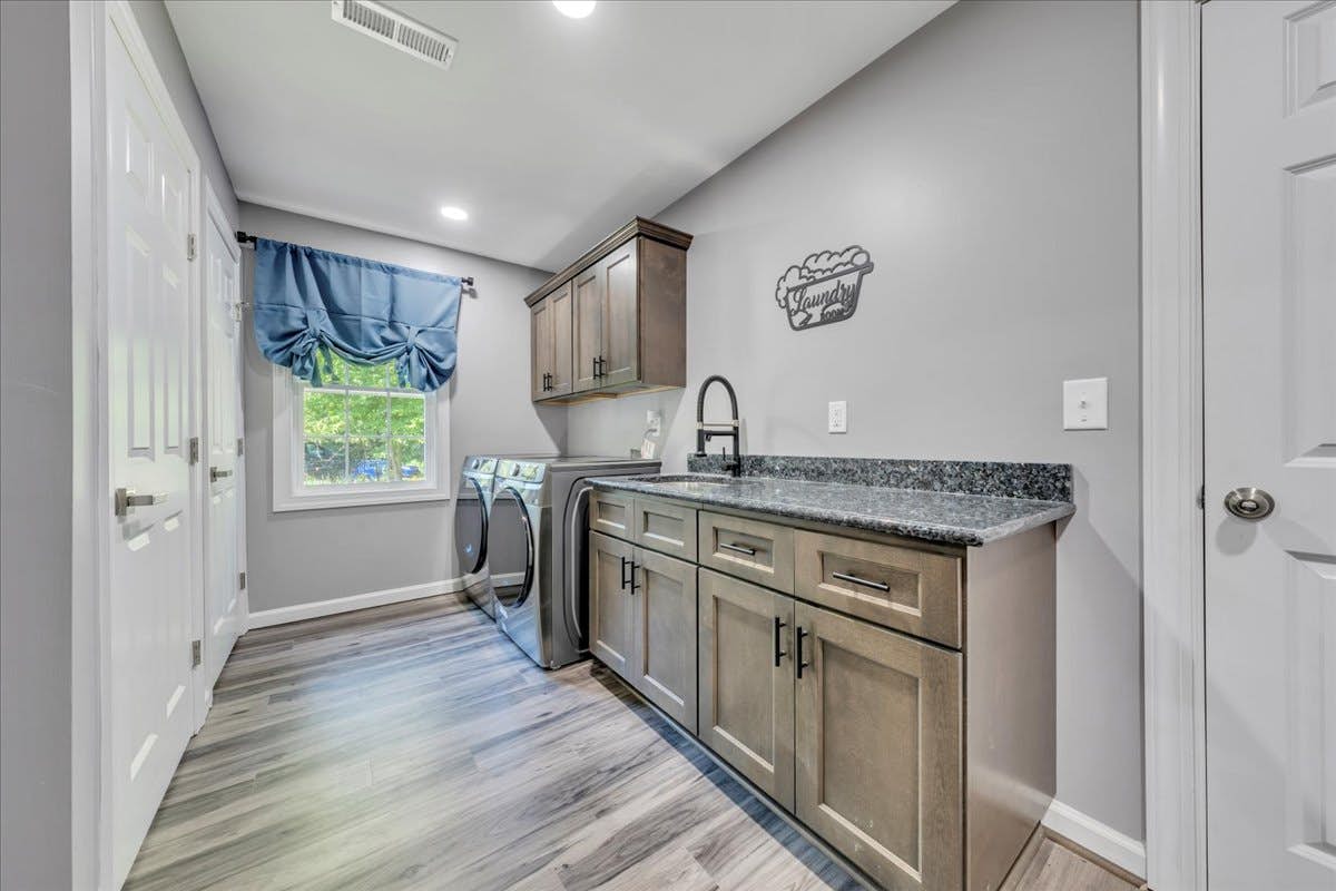 Lakeview Village East