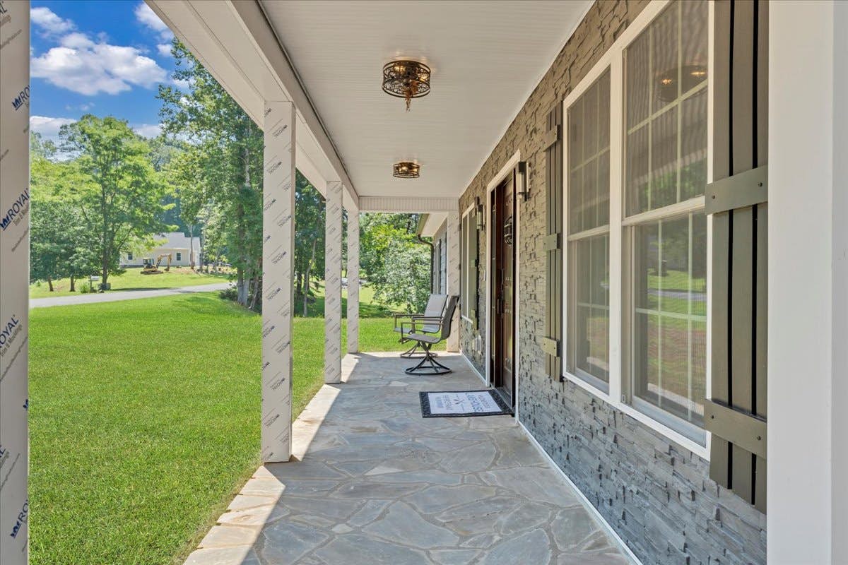 Lakeview Village East