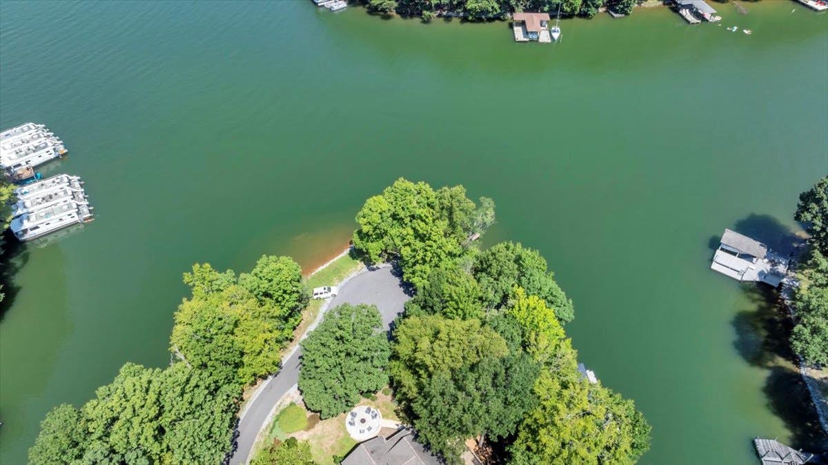 Lakeview Village East