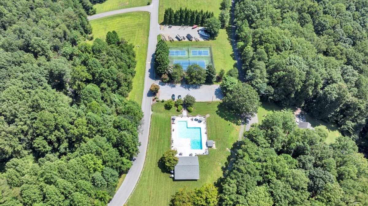 Lakeview Village East