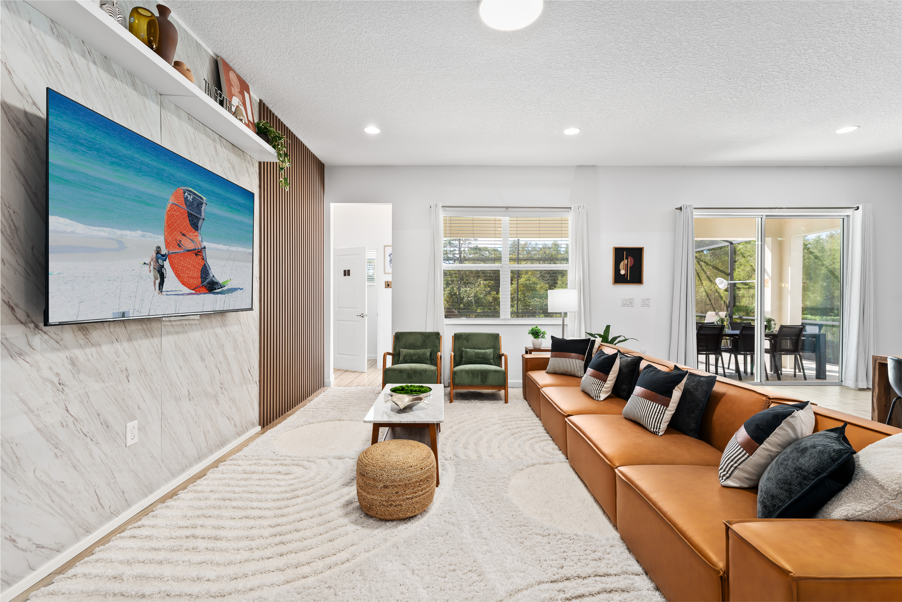 Newly Renovated & Stylish Home w Private Pool, 12BR