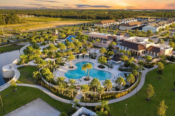 Comfy Vacation Home @Solara!